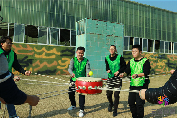 南京集團(tuán)公司組織團(tuán)建活動