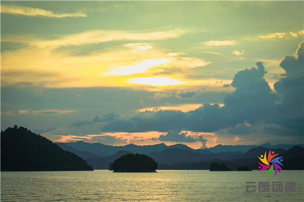 南京旅游團建——宜融網(wǎng)千島湖拓展活動