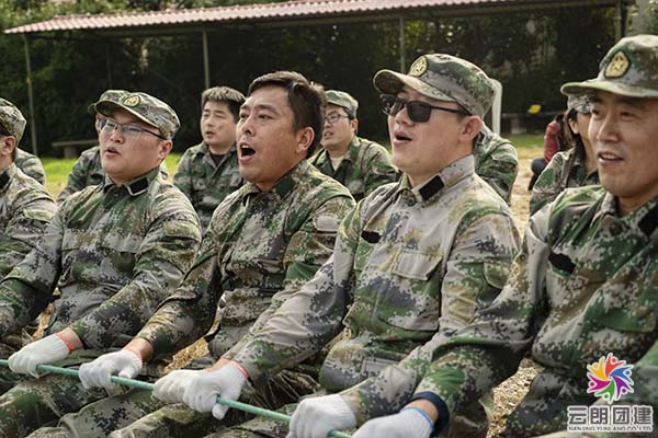 南京軍事拓展團建|公司軍訓(xùn)活動