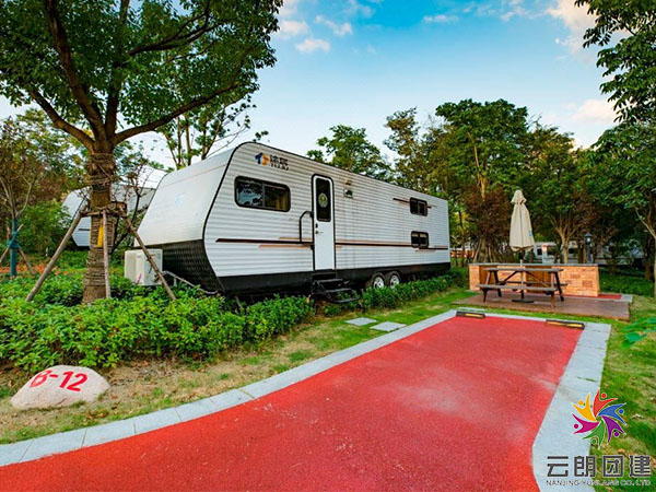 鎮(zhèn)江拓展團建基地—途居圌山露營地